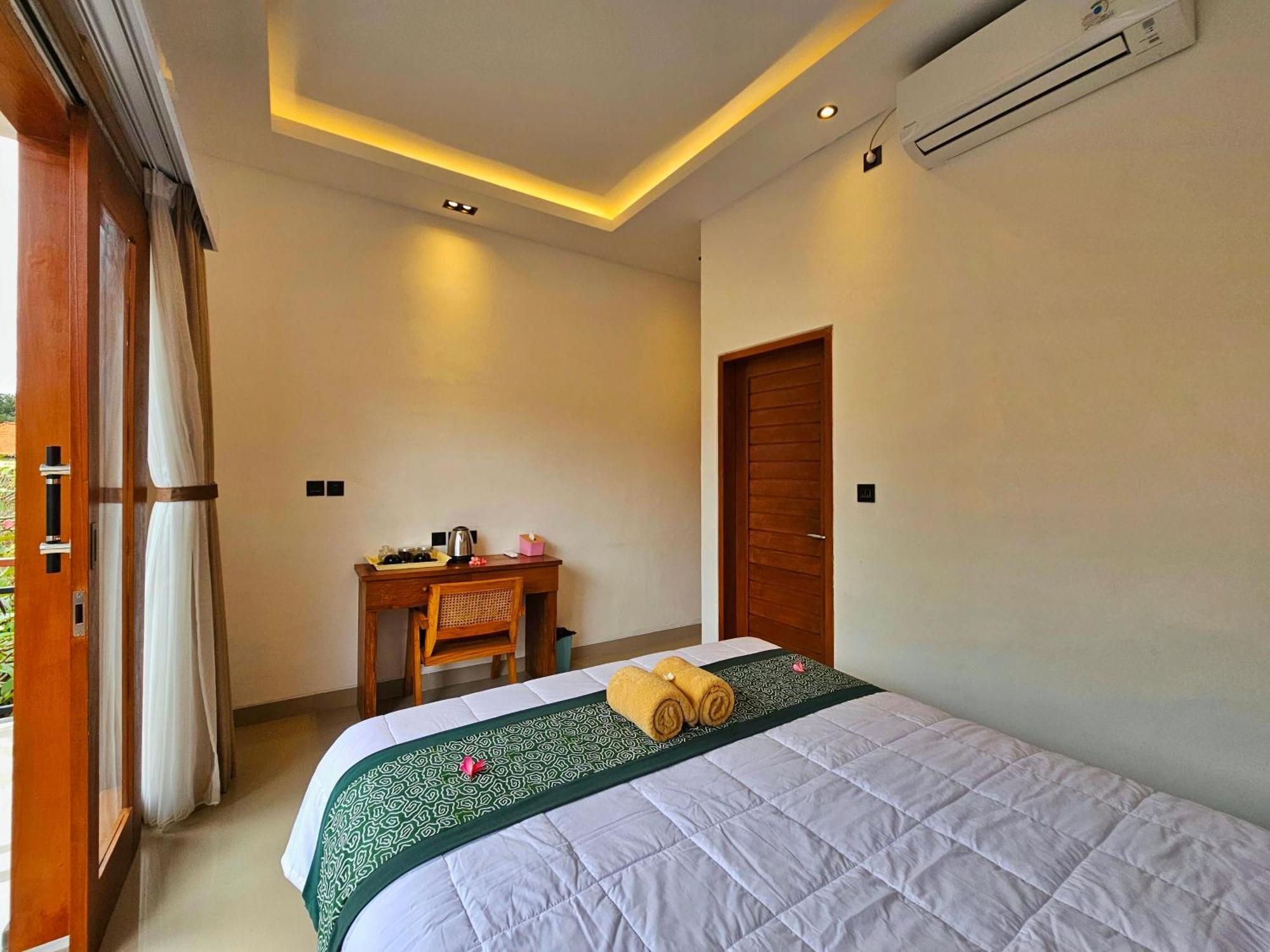 Dewi Putri House Hotel Ubud  Bagian luar foto