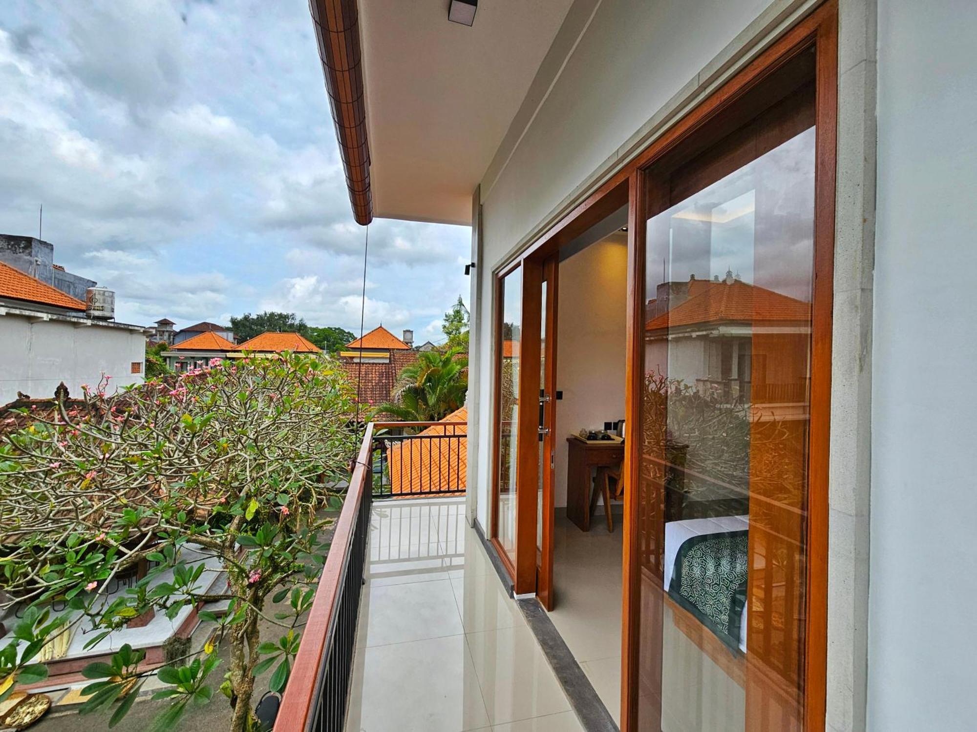 Dewi Putri House Hotel Ubud  Bagian luar foto