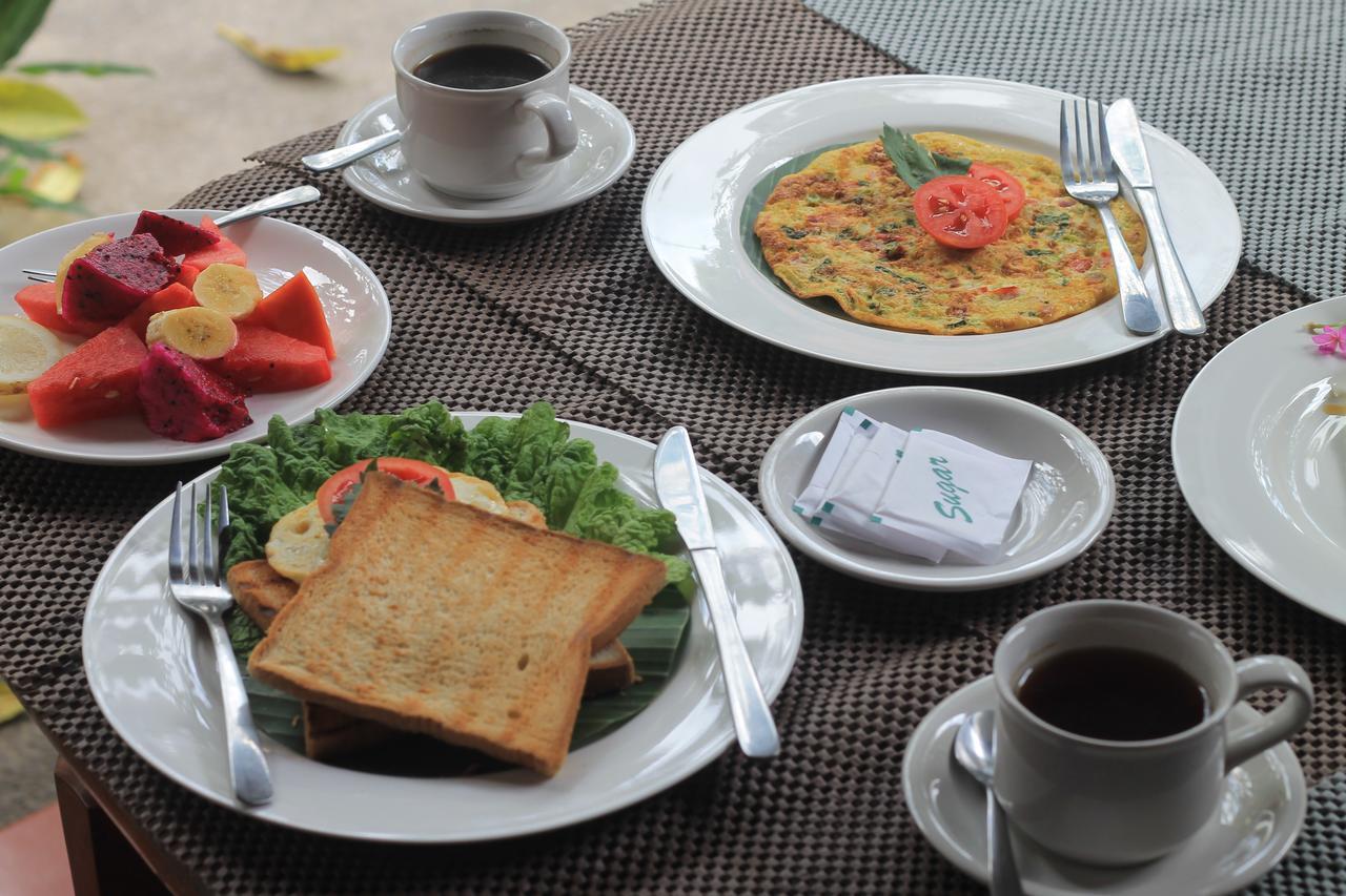 Dewi Putri House Hotel Ubud  Bagian luar foto